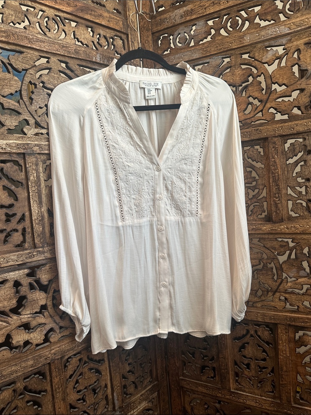 Rachel Zoe Ivory Embroidered V-Neck Button Blouse NWOT size M